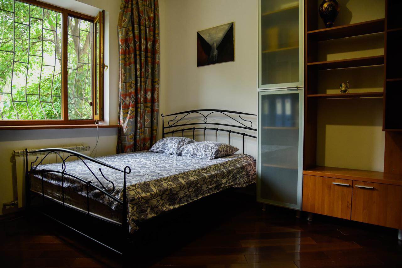 "European" Backpackers Hostel In Ałma Ata Zewnętrze zdjęcie