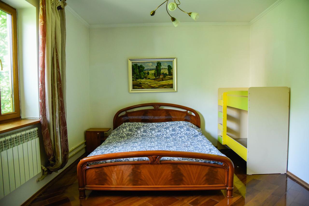 "European" Backpackers Hostel In Ałma Ata Zewnętrze zdjęcie